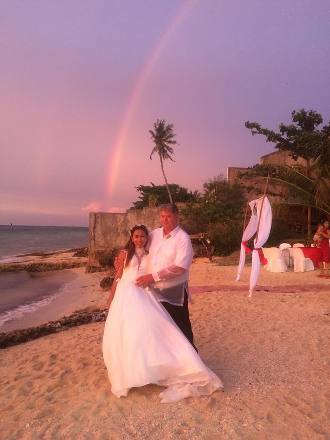 We Call It Rainbow Paradise Hotel Daanbantayan Eksteriør billede